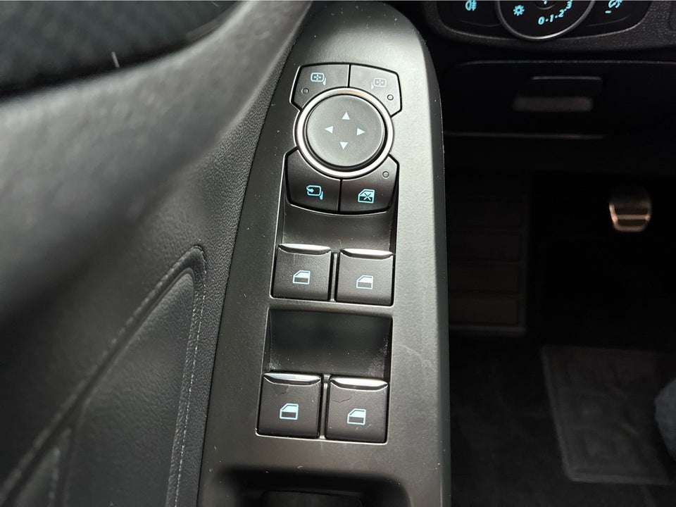 Ford Focus 1,5 EcoBoost ST-Line 5d