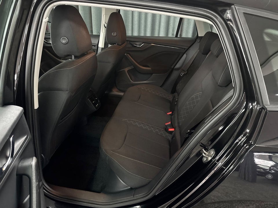 Skoda Scala 1,0 TSi 110 Dynamic DSG 5d