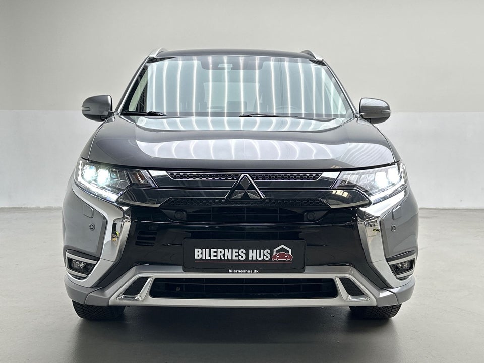 Mitsubishi Outlander 2,4 PHEV Intense CVT 4WD 5d