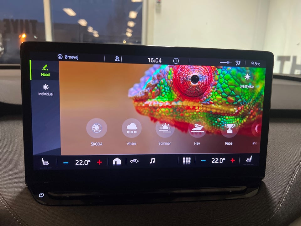 Skoda Enyaq 60 iV Loft 5d