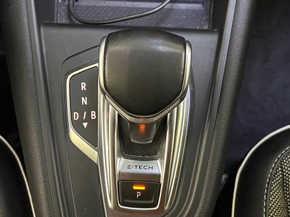 Renault Captur 1,6 E-Tech Intens 5d