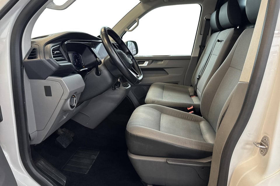 VW Transporter 2,0 TDi 199 Kassevogn DSG lang
