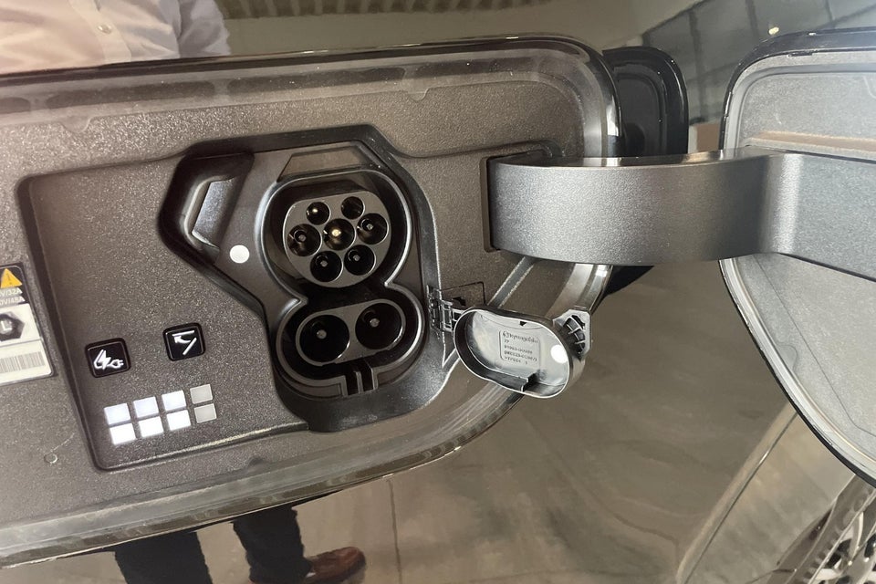 Hyundai Ioniq 9 110 Calligraphy 4WD 6prs 5d