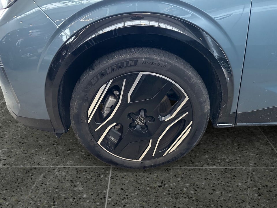 Peugeot e-5008 101 GT 7prs 5d