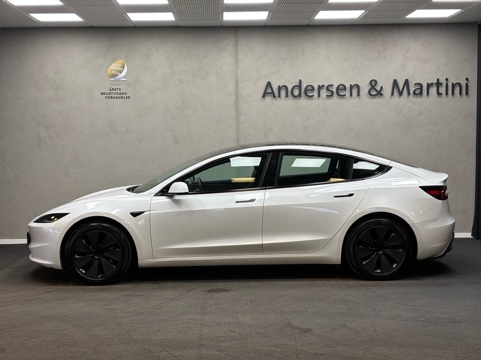 Tesla Model 3 RWD 4d