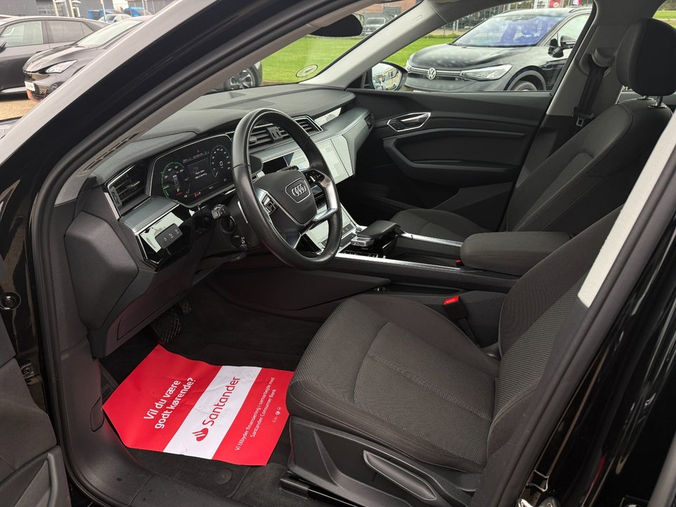 Audi e-tron 50 quattro 5d