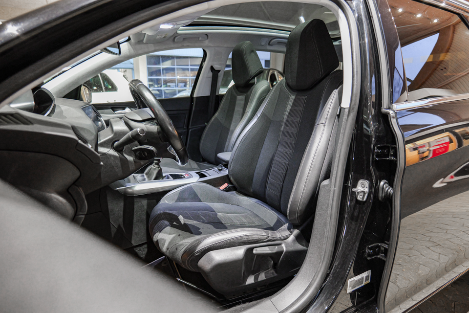 Peugeot 308 1,6 BlueHDi 120 Selection Sky SW 5d