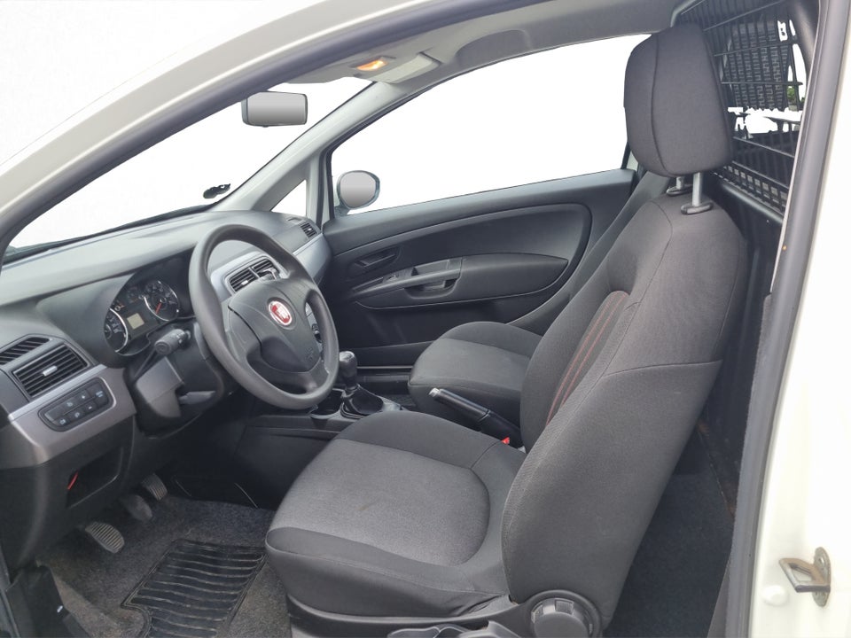 Fiat Punto 1,3 MJT 85 Van 3d