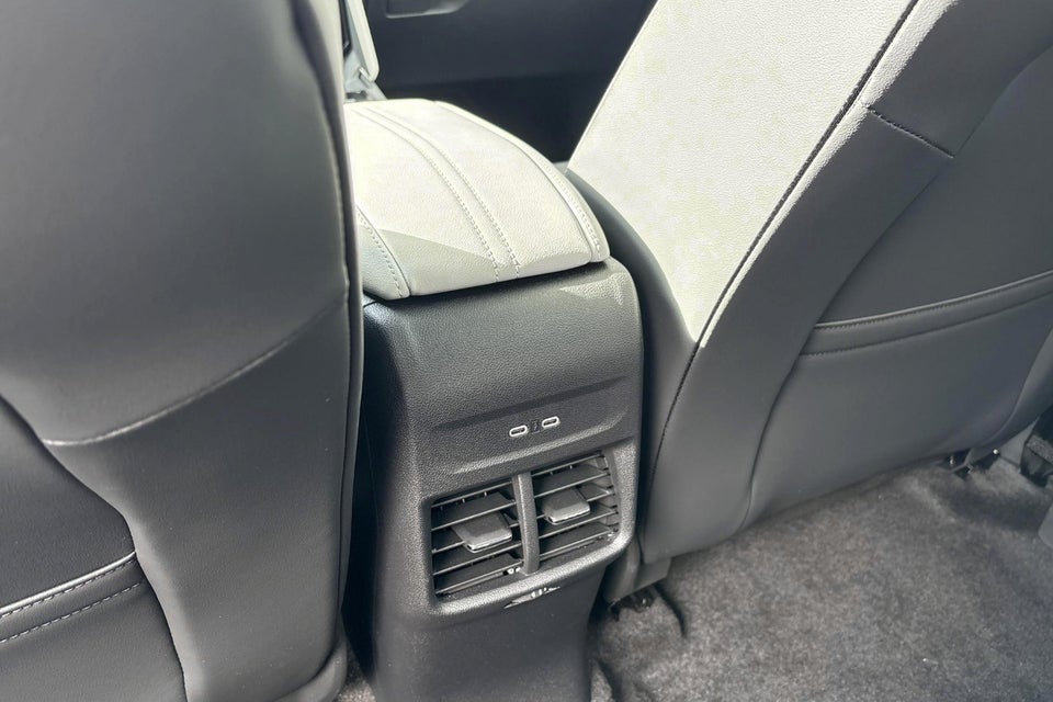 Ford Explorer 77 Premium Extended Range 5d