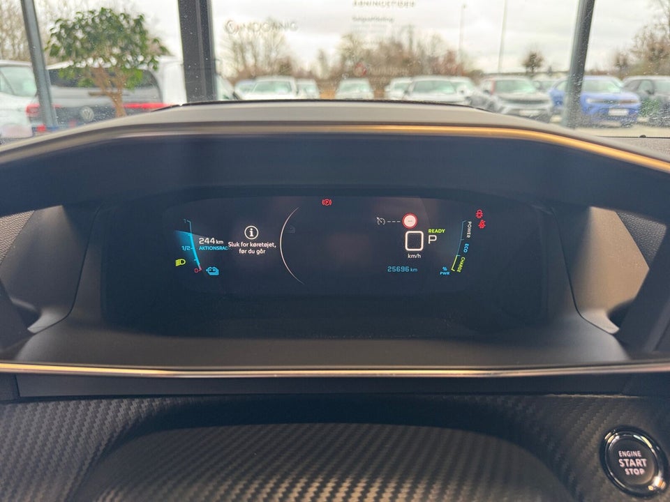 Peugeot e-208 50 GT 5d