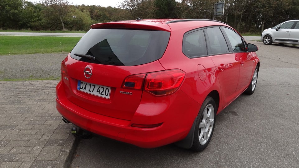Opel Astra 1,4 T 140 Enjoy Sports Tourer 5d