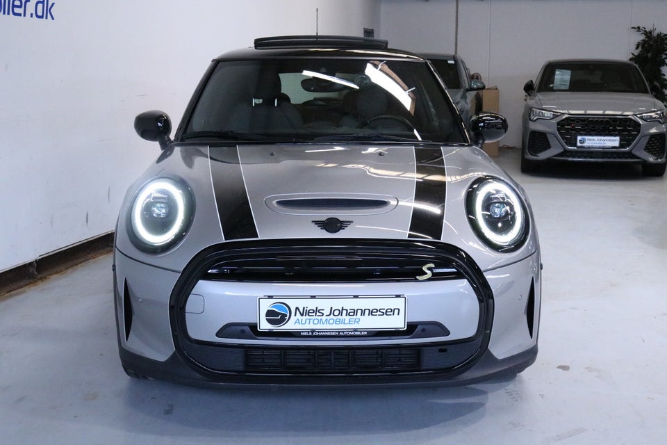MINI Cooper SE Edition Premium Plus 3d