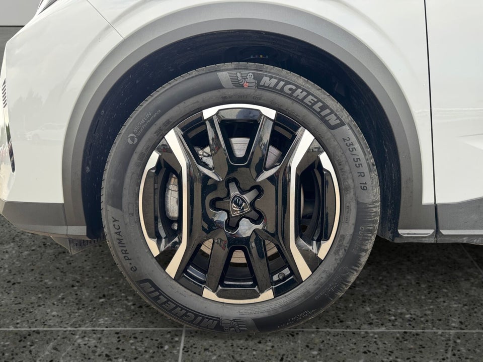 Peugeot e-3008 77 Allure 5d