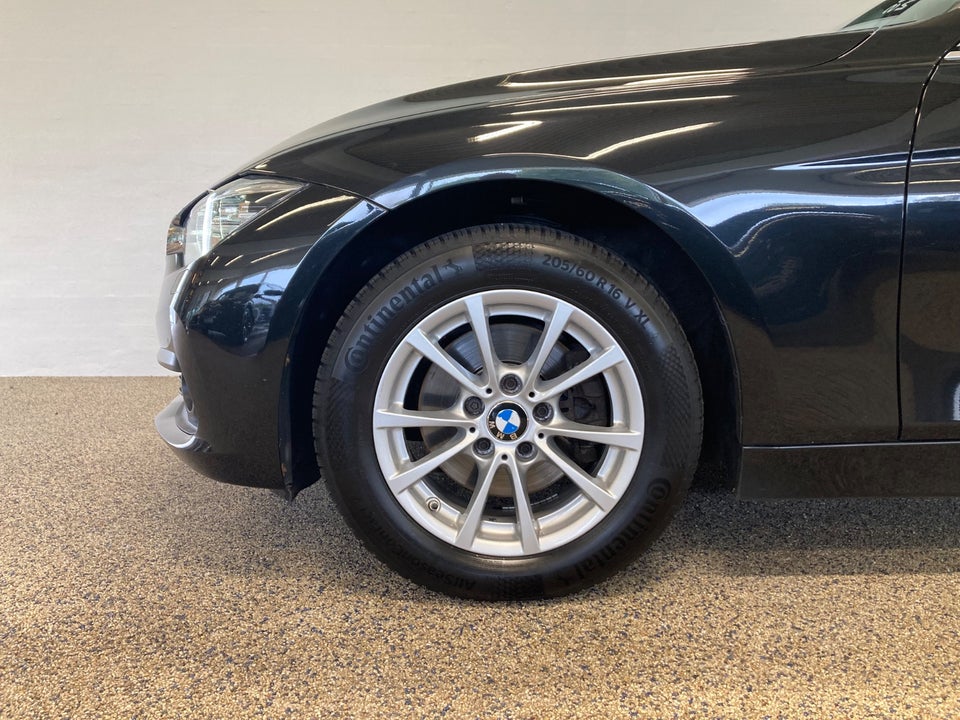 BMW 320d 2,0 Advantage aut. 4d