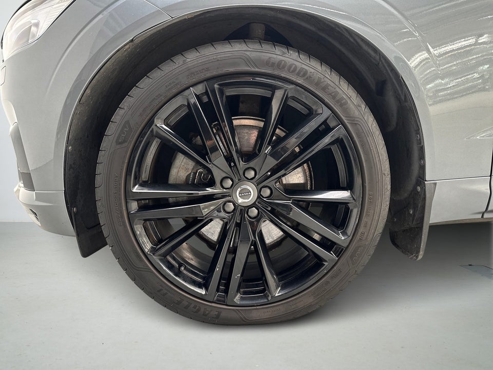 Volvo XC60 2,0 T8 407 R-Design aut. AWD 5d