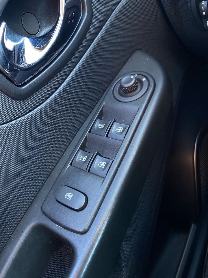 Renault Captur 1,2 TCe 120 Expression EDC 5d