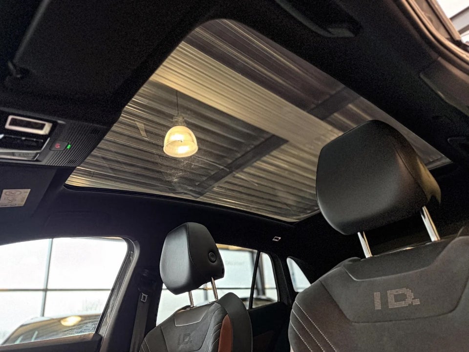 VW ID.4 77 Pro Performance Tech 5d