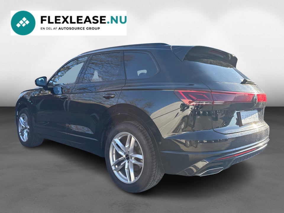 VW Touareg 3,0 TDi 286 Elegance DSG 4Motion 5d