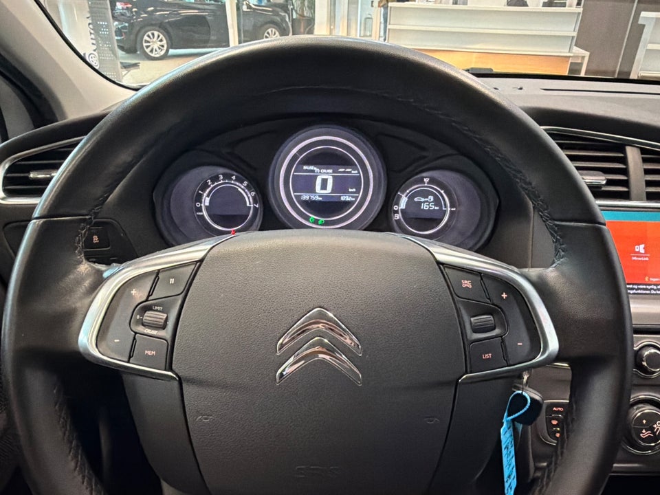 Citroën C4 1,6 BlueHDi 120 Millesime 5d
