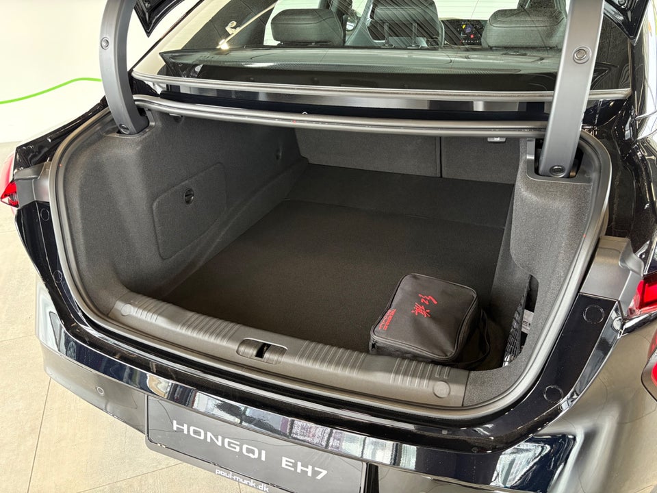 Hongqi EH7 111 Exclusive 4d