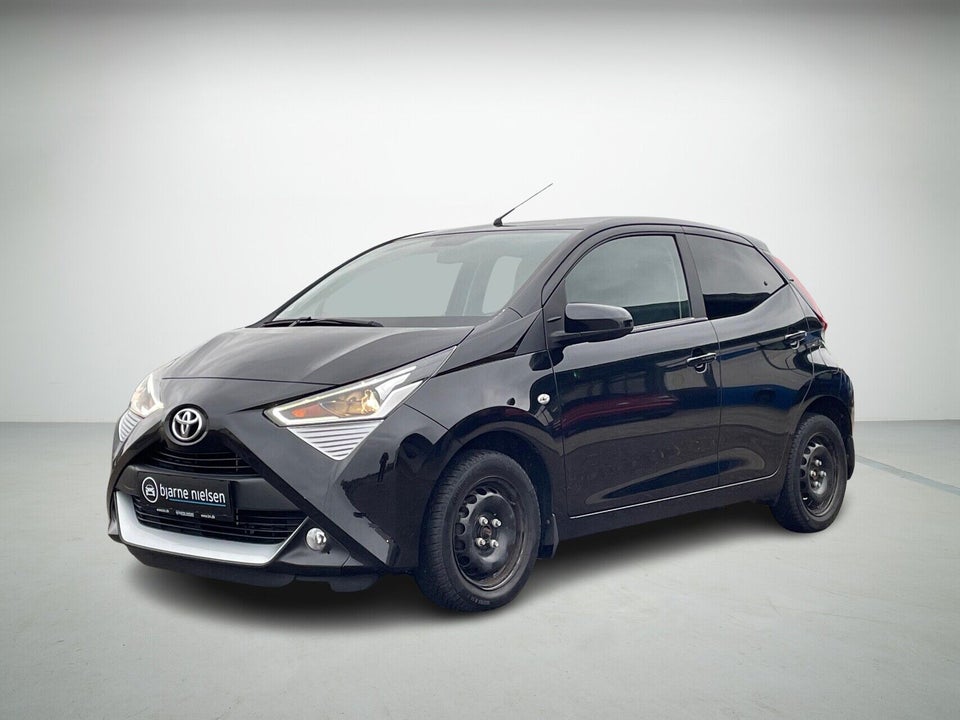 Toyota Aygo 1,0 VVT-i x-press 5d