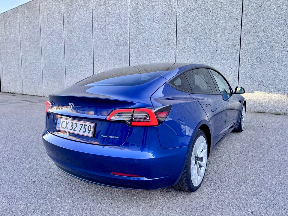 Tesla Model 3 Long Range AWD 4d
