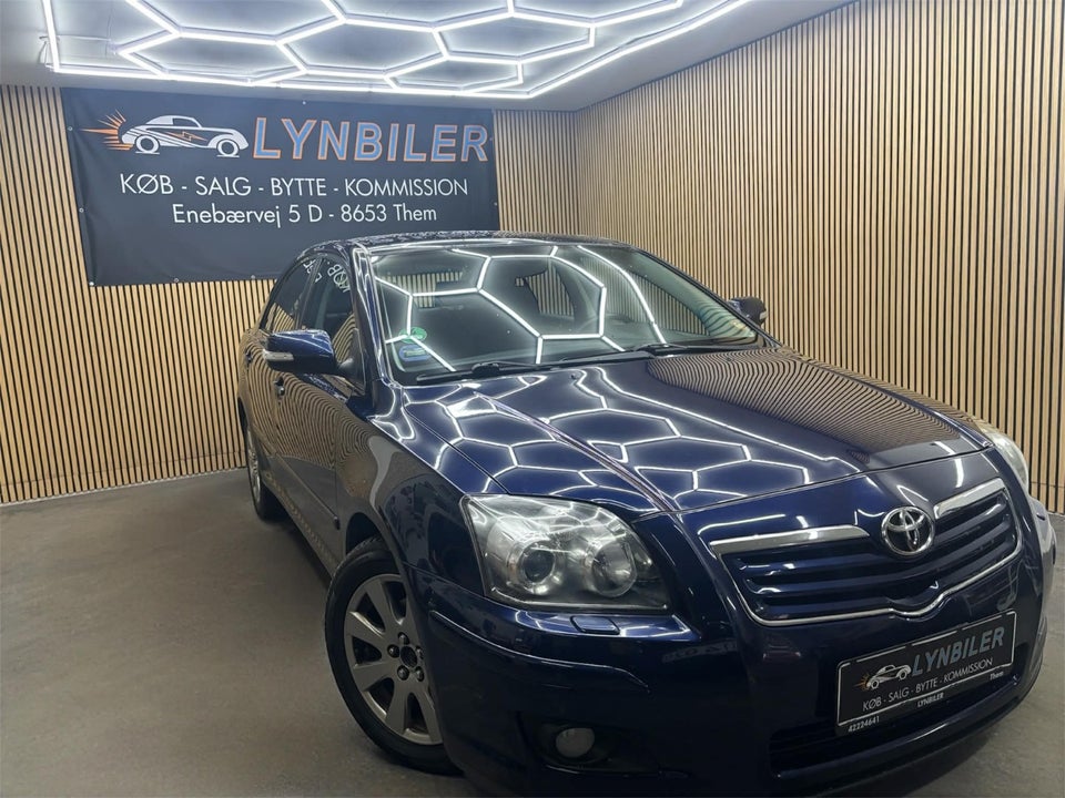 Toyota Avensis 1,8 Sol+ 5d