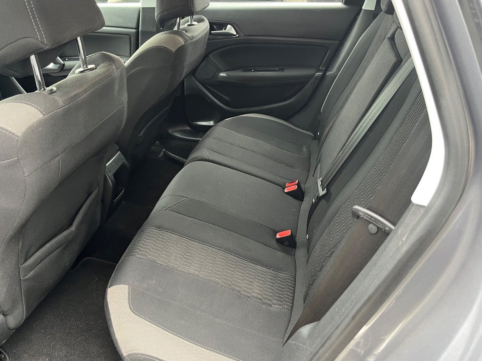 Peugeot 308 1,6 BlueHDi 120 Style SW 5d