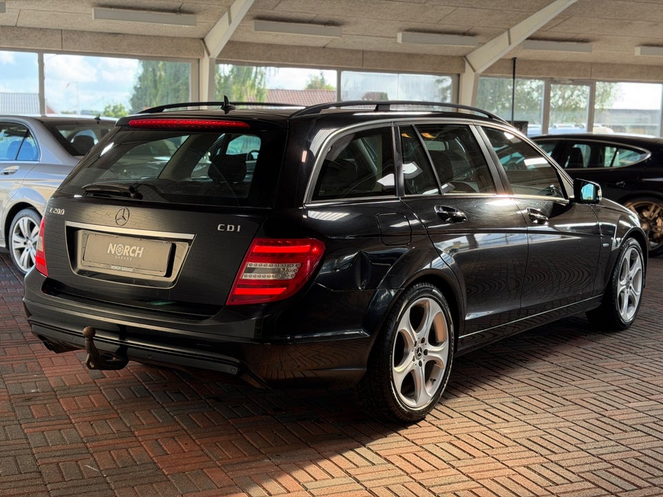 Mercedes C200 2,2 CDi Avantgarde stc. BE 5d