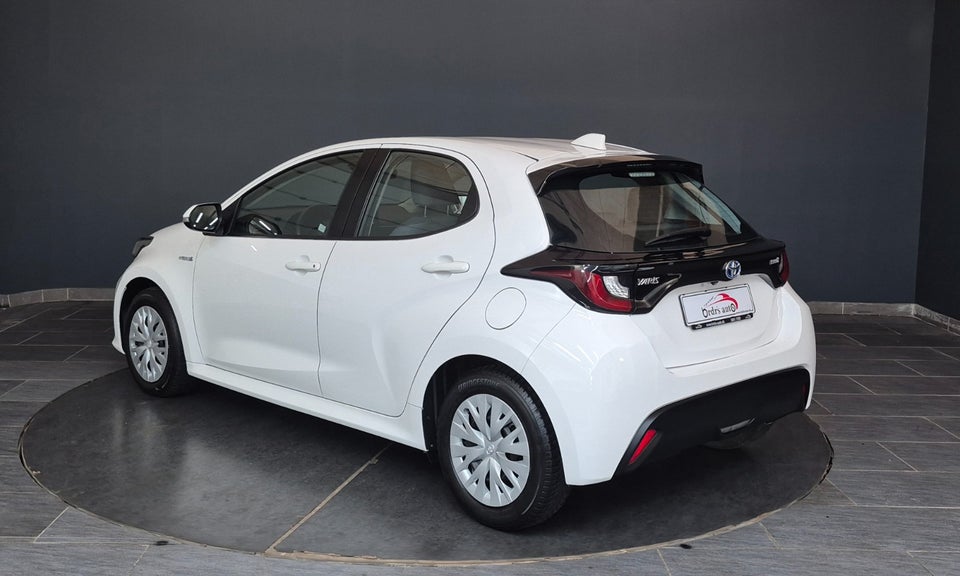 Toyota Yaris 1,5 Hybrid H3 e-CVT 5d