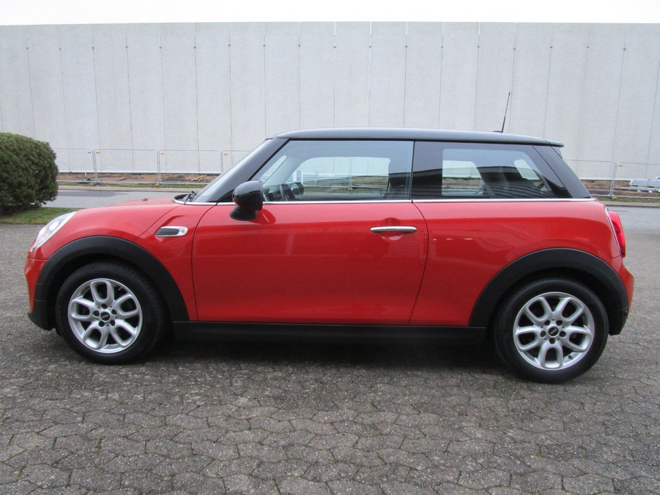 MINI Cooper 1,5 Essential 3d
