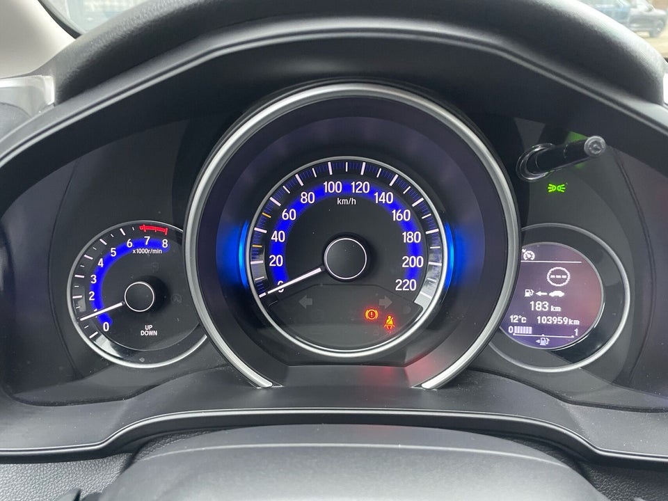 Honda Jazz 1,5 i-VTEC Dynamic 5d