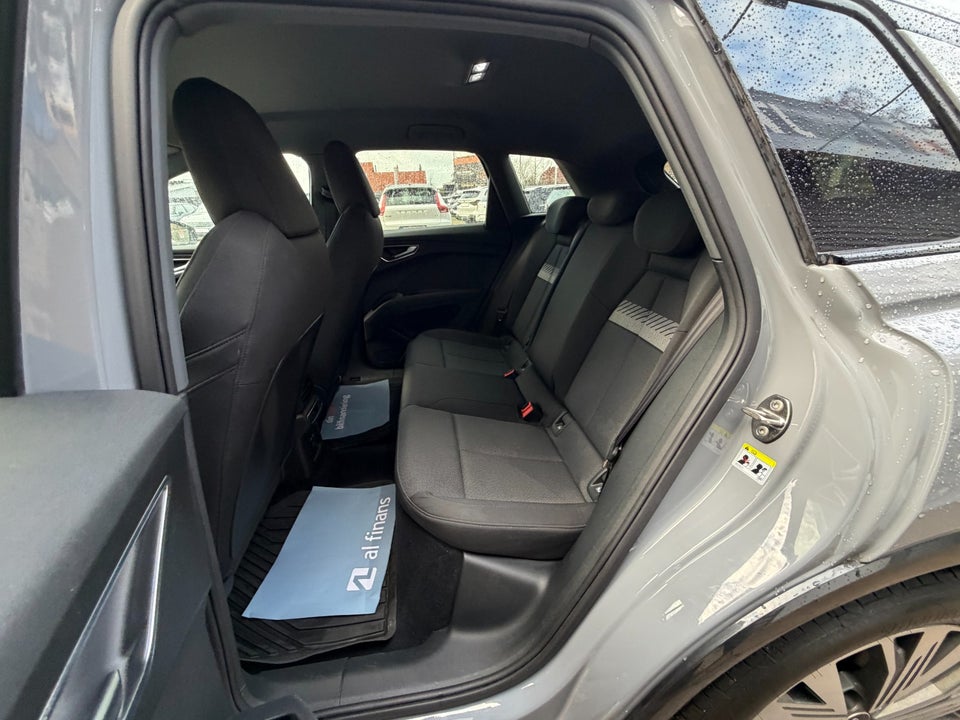 Audi Q4 e-tron 40 Advanced 5d