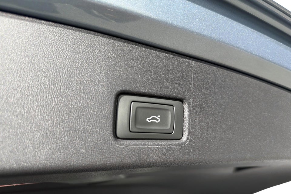 Audi Q4 e-tron 40 Attitude 5d