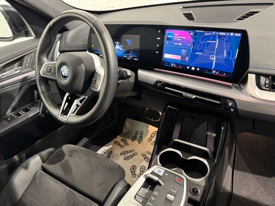 BMW iX1 eDrive20 M-Sport 5d