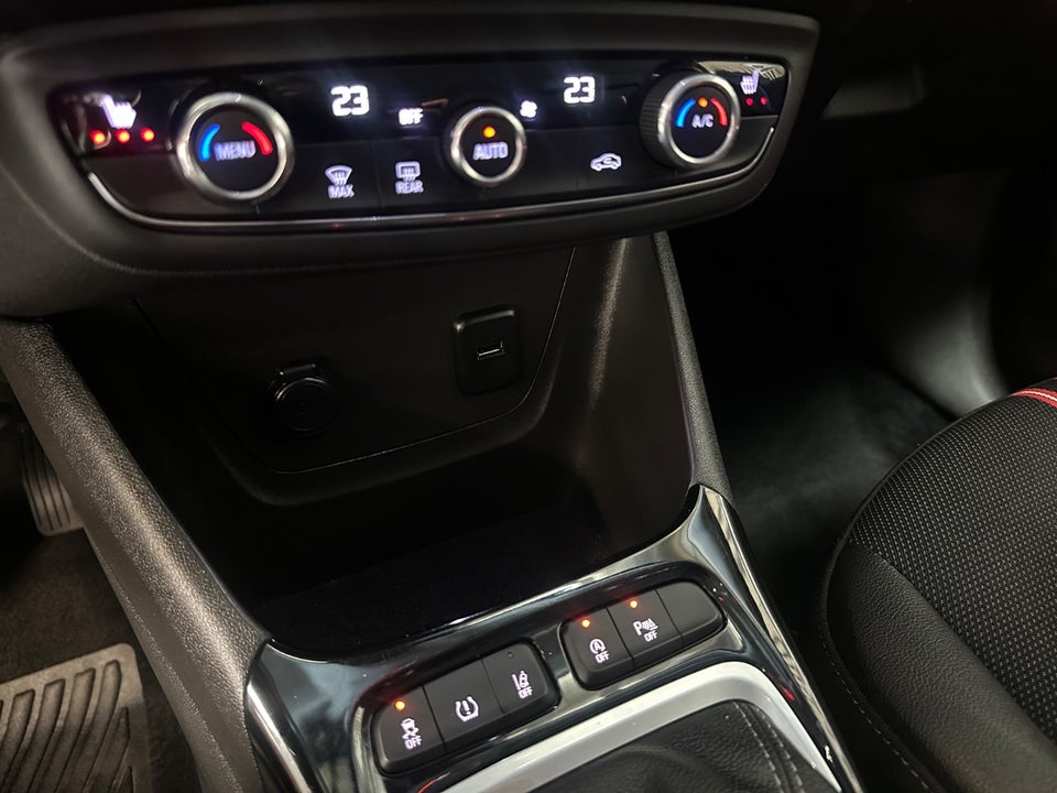 Opel Crossland 1,2 T 110 GS Line 5d