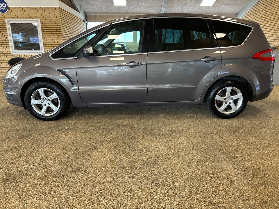 Ford S-MAX 1,6 SCTi 160 Titanium 5d