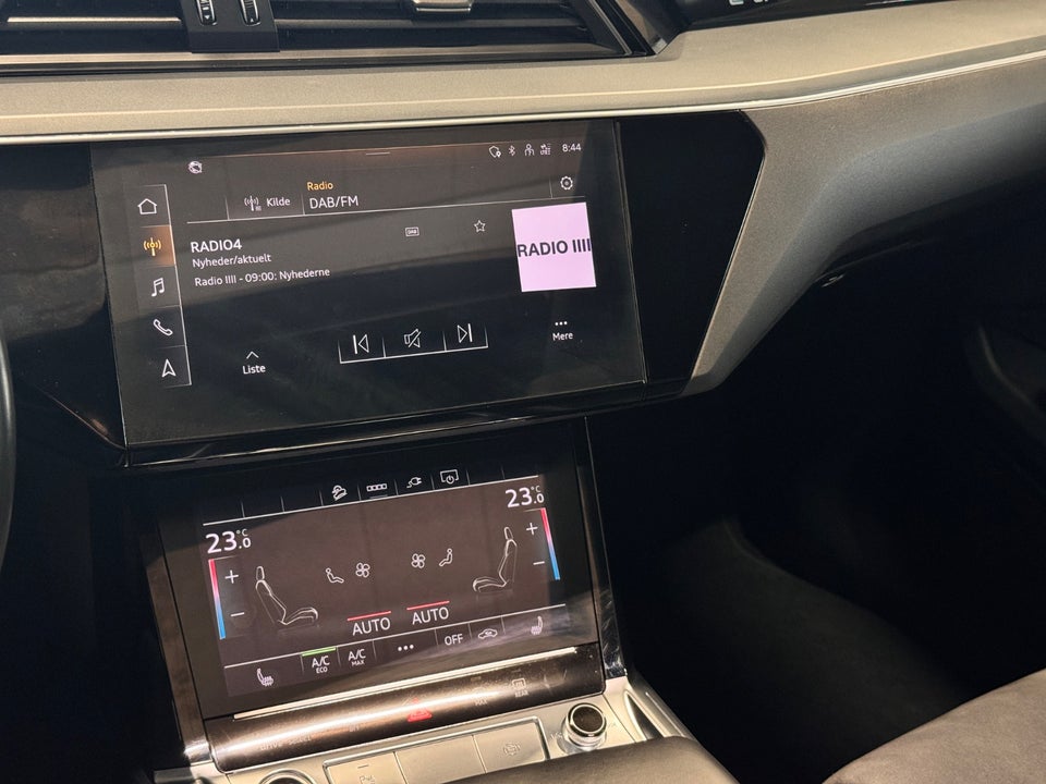 Audi e-tron 55 quattro 5d