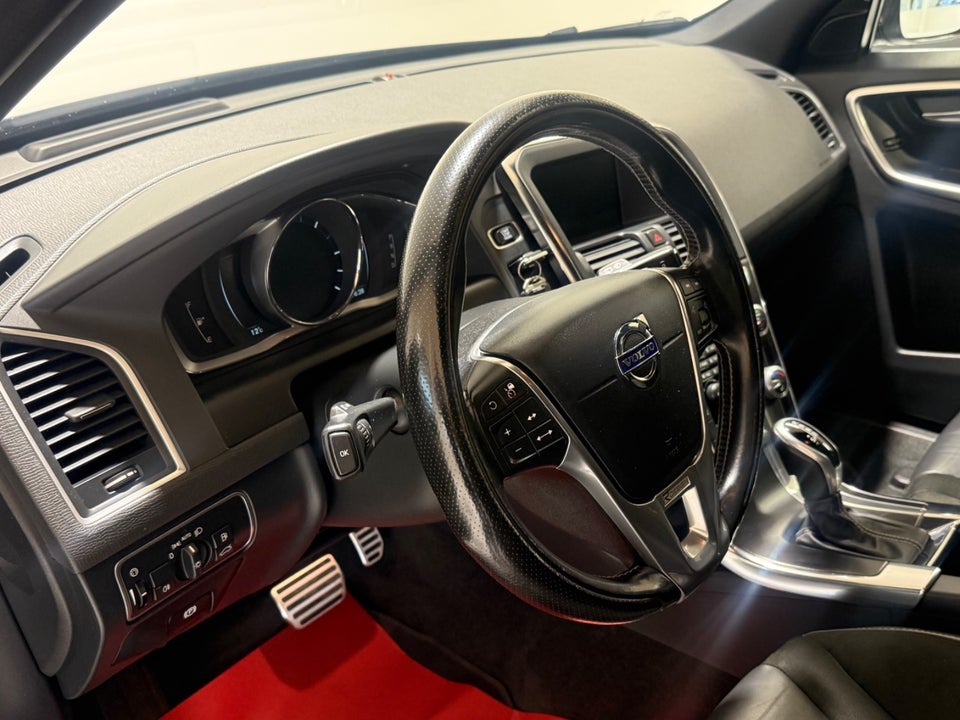 Volvo XC60 2,0 D4 190 R-Design aut. 5d