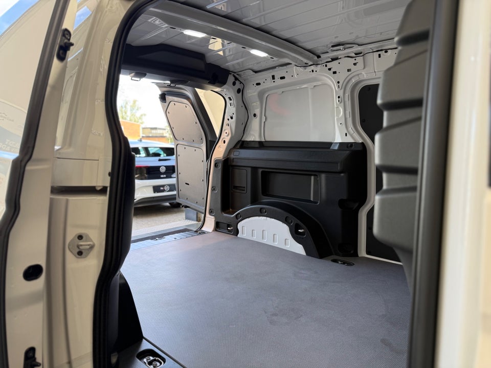 VW ID. Buzz 79 Cargo Pro 4Motion