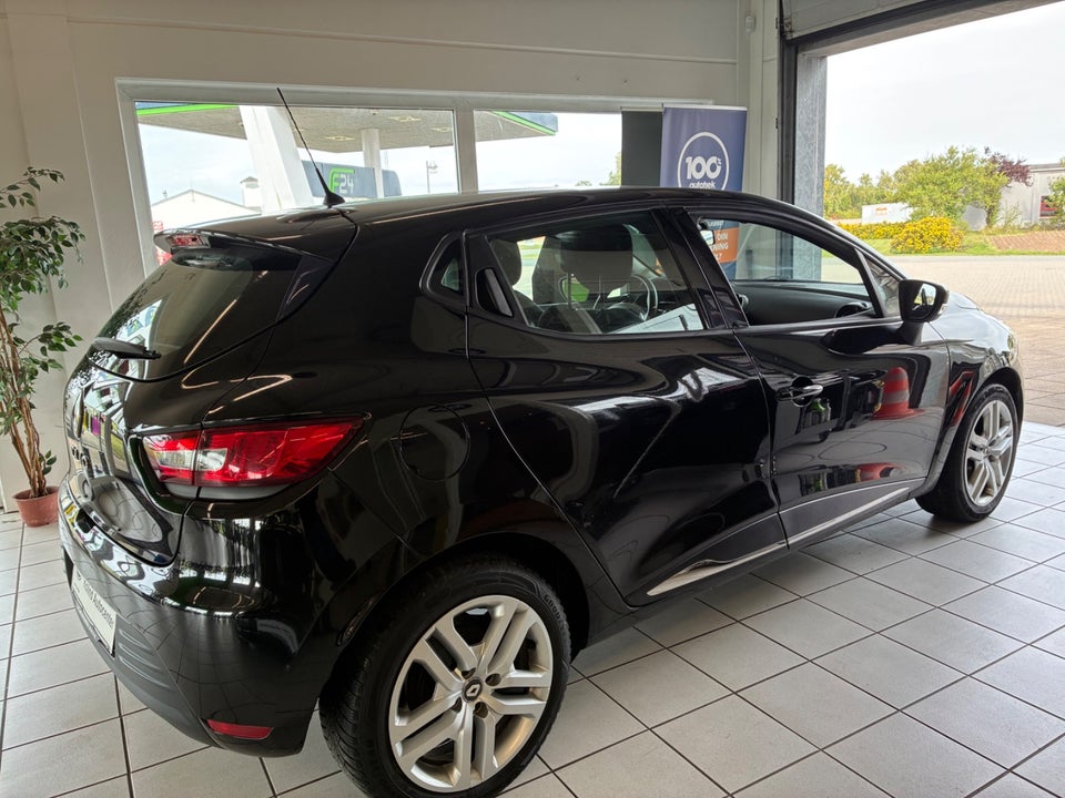 Renault Clio IV 0,9 TCe 90 Zen 5d