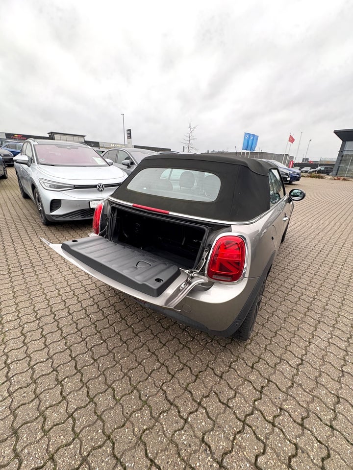 MINI Cooper 1,5 Essential Cabriolet aut. 2d