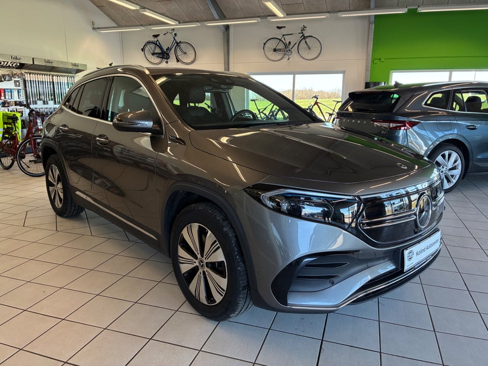 Mercedes EQA300 AMG Line 4Matic 5d