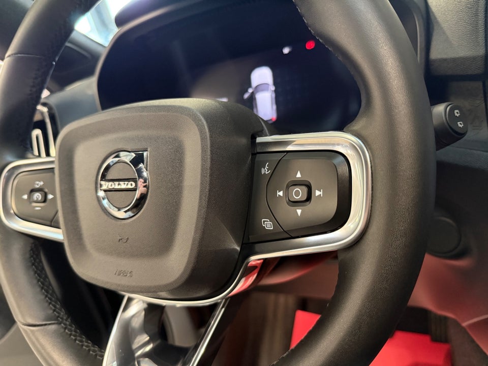 Volvo XC40 P6 ReCharge Core 5d