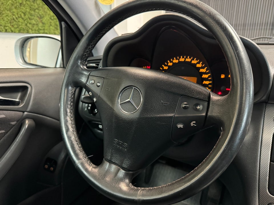 Mercedes C200 2,0 Kompressor Sportscoupé 3d
