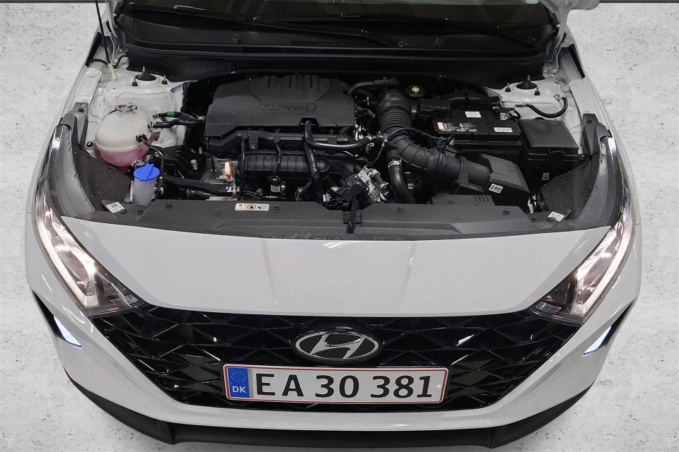 Hyundai i20 1,0 T-GDi Essential DCT 5d