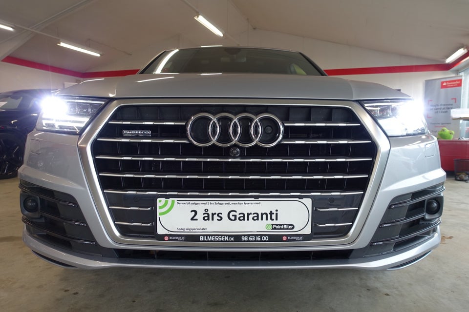 Audi Q7 3,0 TDi 272 S-line quattro Tiptr. 7prs 5d