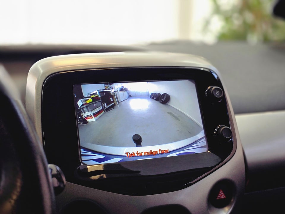Toyota Aygo 1,0 VVT-i x-play 5d