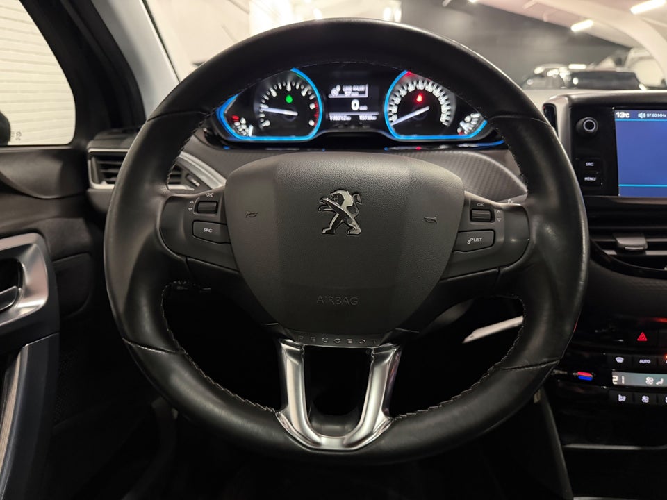 Peugeot 2008 1,5 BlueHDi 100 Allure Sky 5d