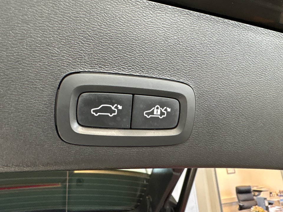 Volvo XC40 P6 ReCharge Plus 5d